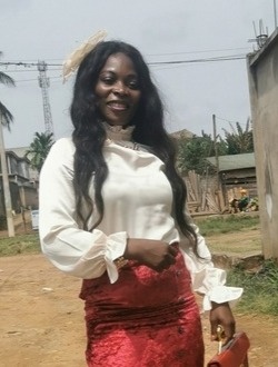 Profil de Mireille, une femme célibataire de 39 ans à Yaoundé