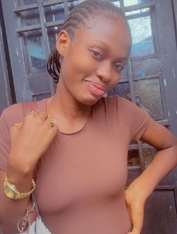 Profil de Naomie, une femme célibataire de 25 ans à Kintzheim