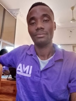 Profil de Armand, un homme célibataire de 31 ans à Abomey-Calavi