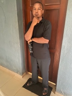 Profil de Tanji, un homme célibataire de 34 ans à Douala