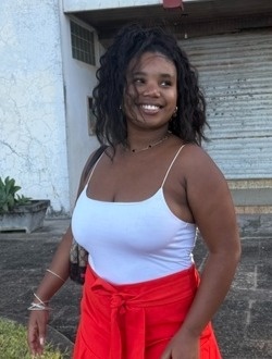 Profil de Larissa, une femme célibataire de 25 ans à Antalaha