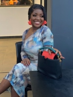 Profil de Jen’n, une femme célibataire de 25 ans à Douala