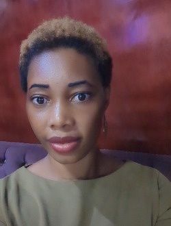 Profil de Raïssa, une femme célibataire de 34 ans à Yaoundé