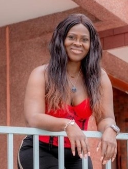 Profil de Princesse N., une femme célibataire de 40 ans à Yaoundé