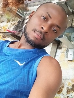 Profil de Leroy Max-Well, un homme célibataire de 31 ans à Bouaflé