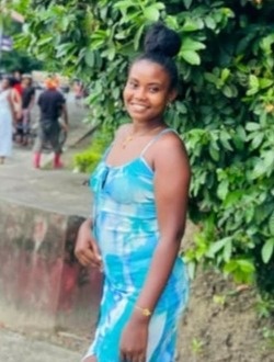 Profil de Tafarelia, une femme célibataire de 21 ans à Toamasina