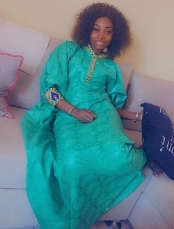 Profil de Yoly, une femme célibataire de 34 ans à Abam