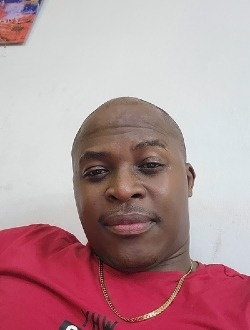Profil de Christo, un homme célibataire de 38 ans à Yaoundé