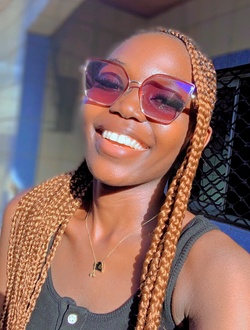 Profil de Ange, une femme célibataire de 26 ans à Douala
