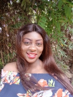Profil de Arlette, une femme célibataire de 35 ans à Yaoundé