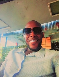 Profil de Hally, un homme célibataire de 30 ans à Pointe-Noire