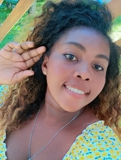 Profil de Linda, une femme célibataire de 26 ans à Mahajamba