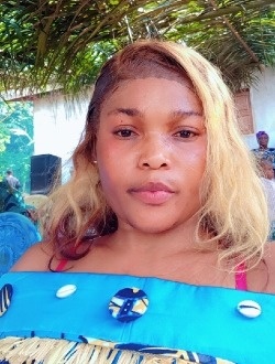 Profil de Liliane, une femme célibataire de 35 ans à Yaoundé