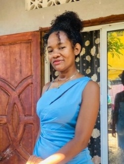 Profil de Nadia, une femme célibataire de 32 ans à Toamasina