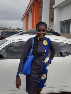 Profil de Diamantnoir, une femme célibataire de 34 ans à Abidjan