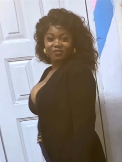 Profil de Danielle, une femme célibataire de 35 ans à Abagouré