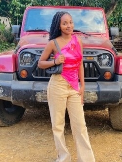 Profil de Fifille, une femme célibataire de 19 ans à Toamasina