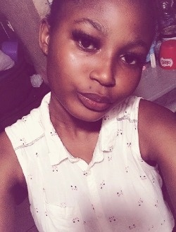 Profil de Emmanuella, une femme célibataire de 20 ans à Petit Abidjan-Youkou