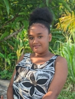 Profil de Anadine, une femme célibataire de 25 ans à 67 Ha