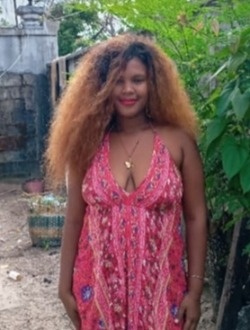 Profil de Yollande, une femme célibataire de 28 ans à Aharana