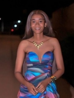 Profil de Jeanne, une femme célibataire de 22 ans à Abidjan