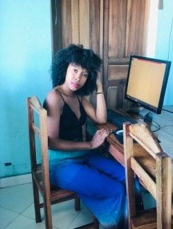 Profil de Vania, une femme célibataire de 28 ans à Toamasina