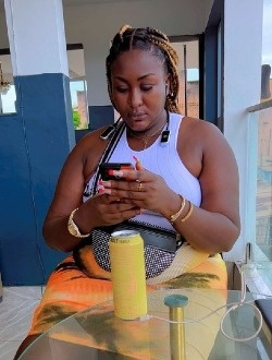 Profil de Béatrice, une femme célibataire de 30 ans à Douala