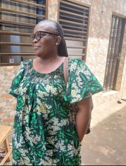 Profil de Mawuena  Micheline, une femme célibataire de 50 ans à Lomé