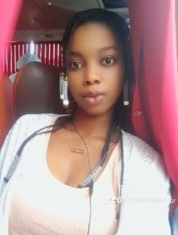 Profil de Divine, une femme célibataire de 25 ans à Abidjan