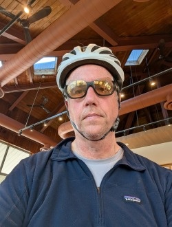 Profil de Kristian, un homme célibataire de 54 ans à Toronto