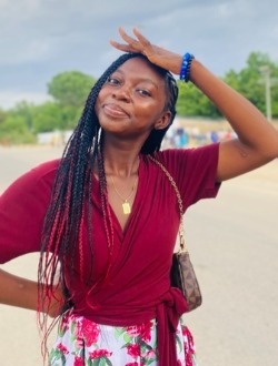 Profil de Elisabeth, une femme célibataire de 18 ans à Maroua