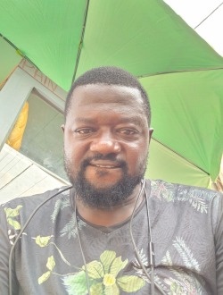 Profil de Kris Carlan, un homme célibataire de 44 ans à Douala