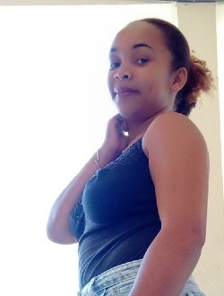 Profil de Luciennie Urssie, une femme célibataire de 30 ans à Maroantsetra