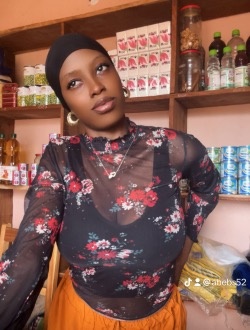 Profil de Waliath, une femme célibataire de 25 ans à 4th Arrondissement of Porto-Novo