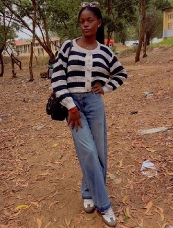 Profil de Madeleine  Happynes, une femme célibataire de 23 ans à Kinsa