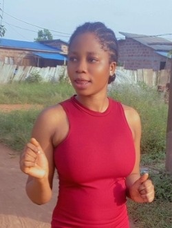 Profil de Sabine, une femme célibataire de 19 ans à Abomey-Calavi