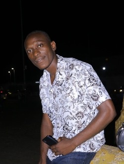 Profil de Danny, un homme célibataire de 25 ans à Libreville