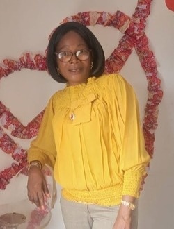 Profil de Béatrice, une femme célibataire de 57 ans à Yaoundé