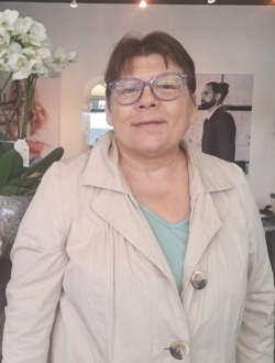 Profil de Dominique, une femme célibataire de 65 ans à Jette