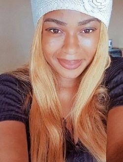 Profil de Murielle, une femme célibataire de 23 ans à Yaoundé