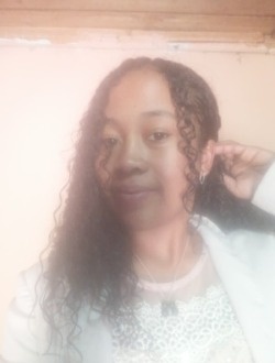 Profil de Ange, une femme célibataire de 24 ans à Antananarivo