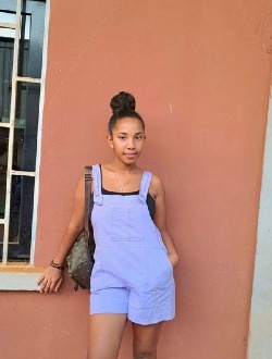 Profil de Angelina, une femme célibataire de 22 ans à Antsiranana