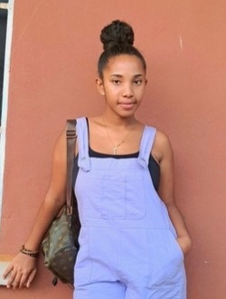 Profil de Angelina, une femme célibataire de 22 ans à Antsiranana
