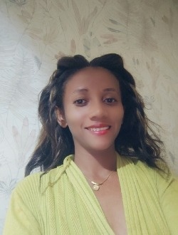 Profil de Honoria Rasoa, une femme célibataire de 32 ans à Amboditetezana-Sahana