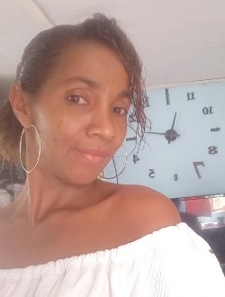 Profil de Juldah Fleurys, une femme célibataire de 45 ans à 67 Ha