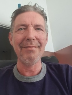 Profil de David, un homme célibataire de 53 ans à Hyères