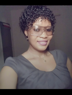 Profil de Nadine, une femme célibataire de 33 ans à Lomé