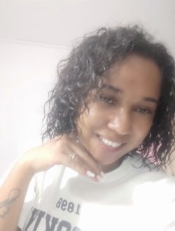 Profil de Sasha, une femme célibataire de 29 ans à Baye