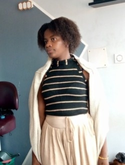 Profil de Irina, une femme célibataire de 24 ans à Yaoundé