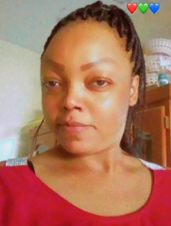 Profil de Yolanda Yoly, une femme célibataire de 43 ans à Yaoundé